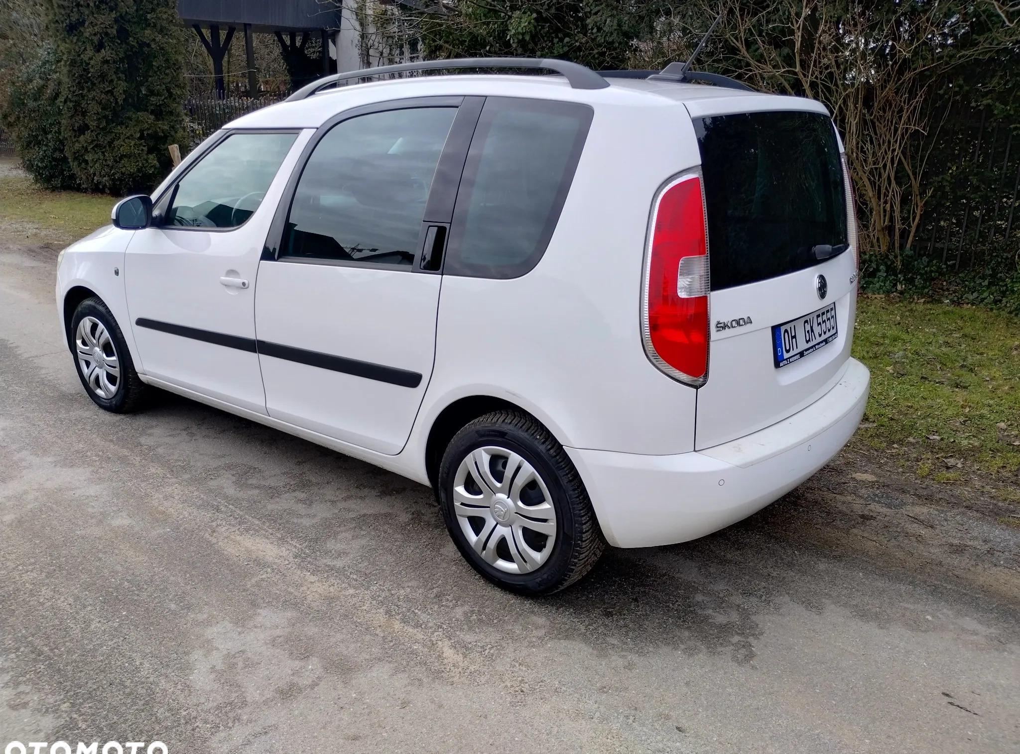 Skoda Roomster cena 19900 przebieg: 289000, rok produkcji 2014 z Mieroszów małe 121